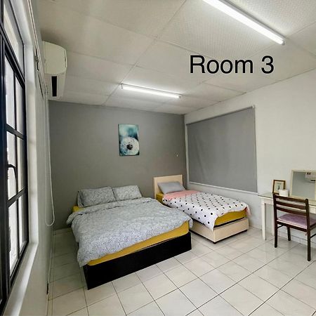 Low Season Promotion! 4B12B Max 19 Pax Party House Ipoh Buitenkant foto