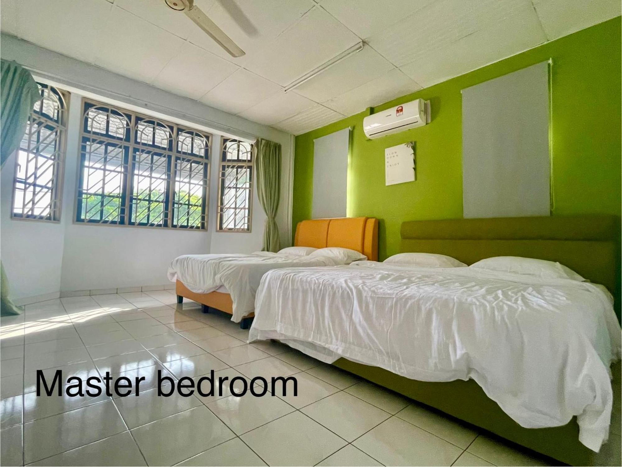 Low Season Promotion! 4B12B Max 19 Pax Party House Ipoh Buitenkant foto